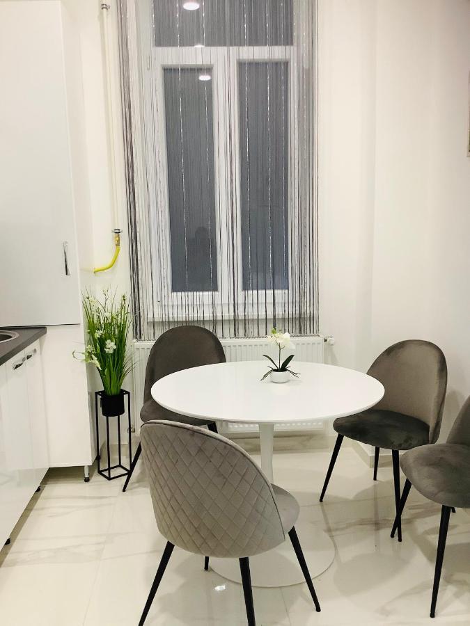 ミシュコルツBelvarosi Apartman 1アパートメント エクステリア 写真